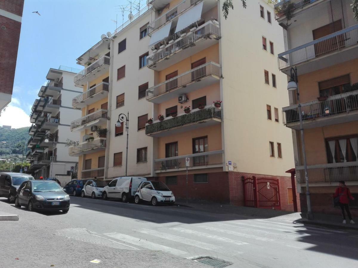 Viaparsano Apartment Sorrento Ngoại thất bức ảnh